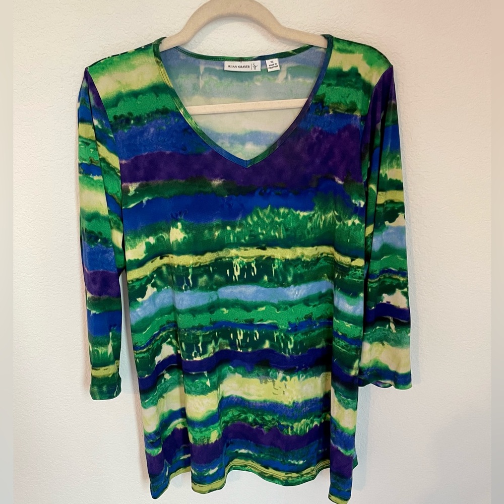 Susan Graver V neck shirt size XL